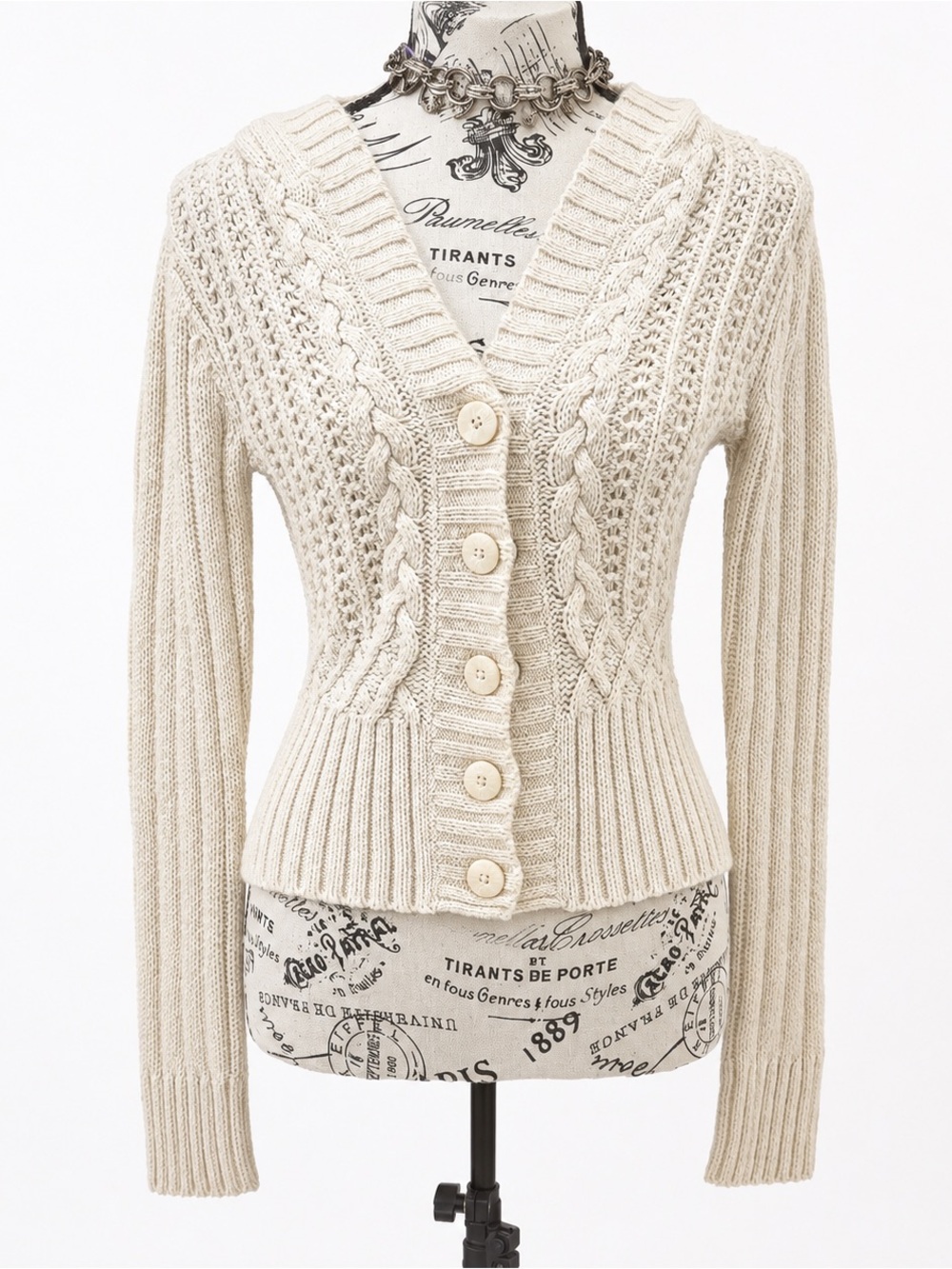 SO Cream Cable-Knit V-Neck Button Cardigan